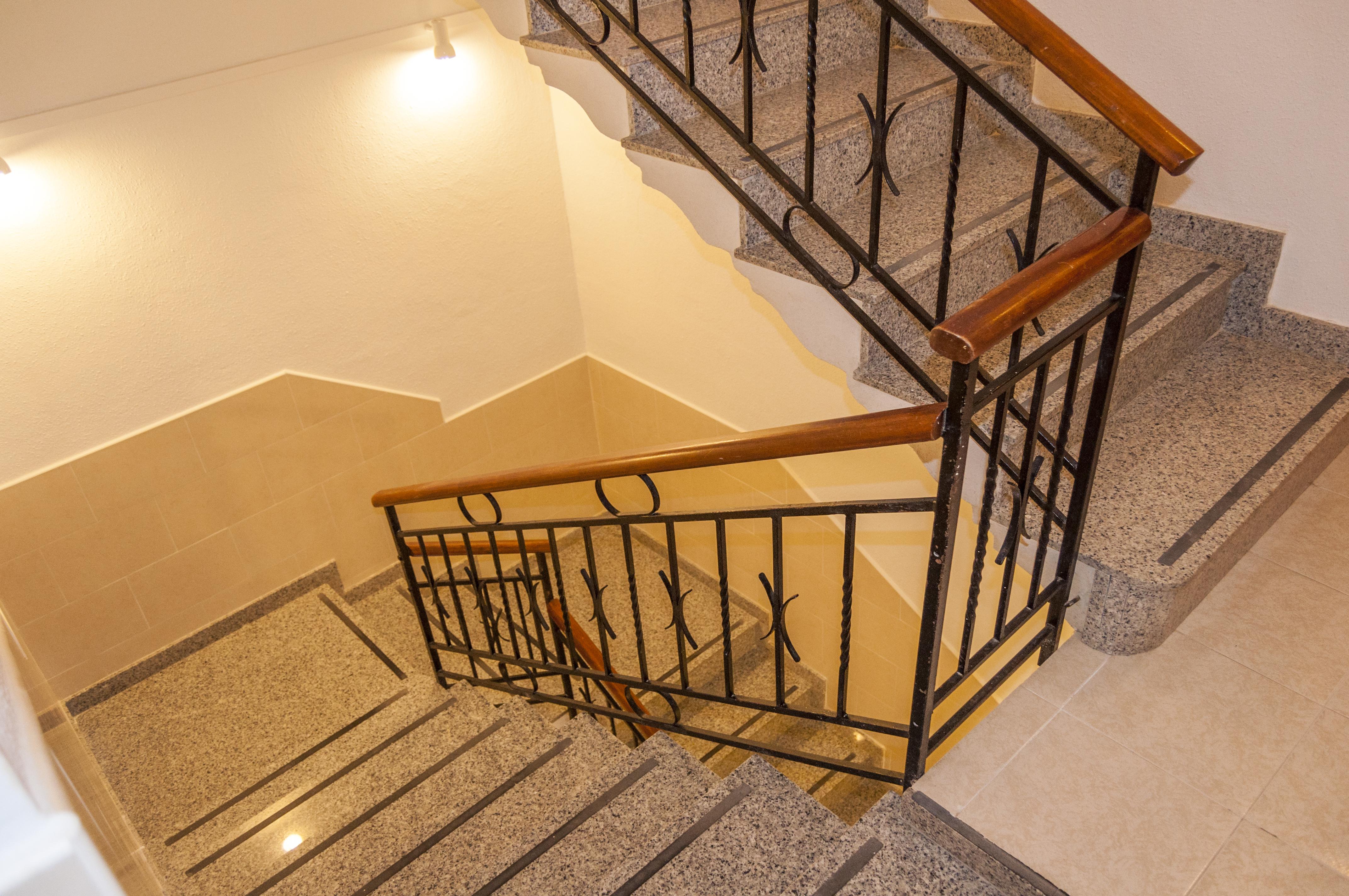 Hotel Madrid Ciutadella  Bagian luar foto