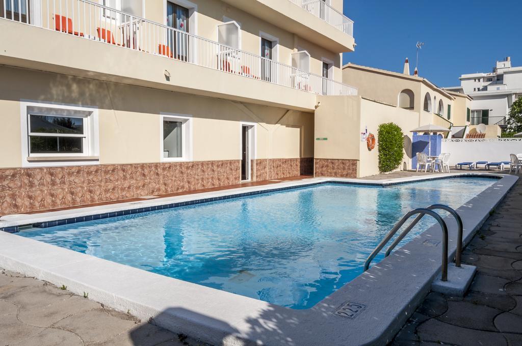 Hotel Madrid Ciutadella  Bagian luar foto