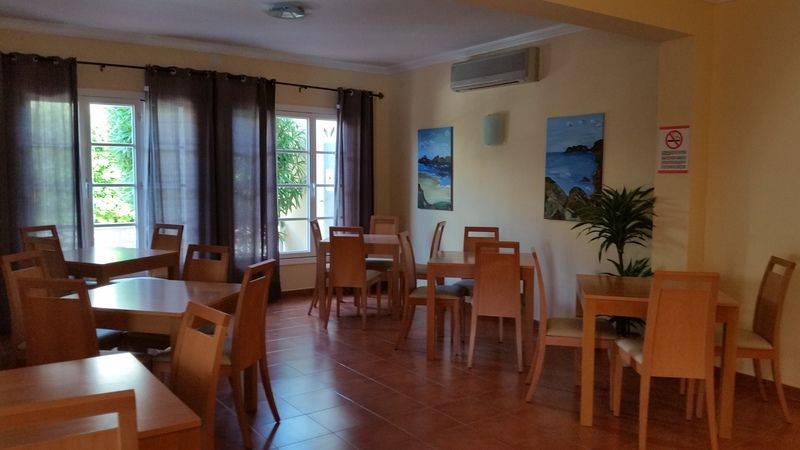 Hotel Madrid Ciutadella  Bagian luar foto