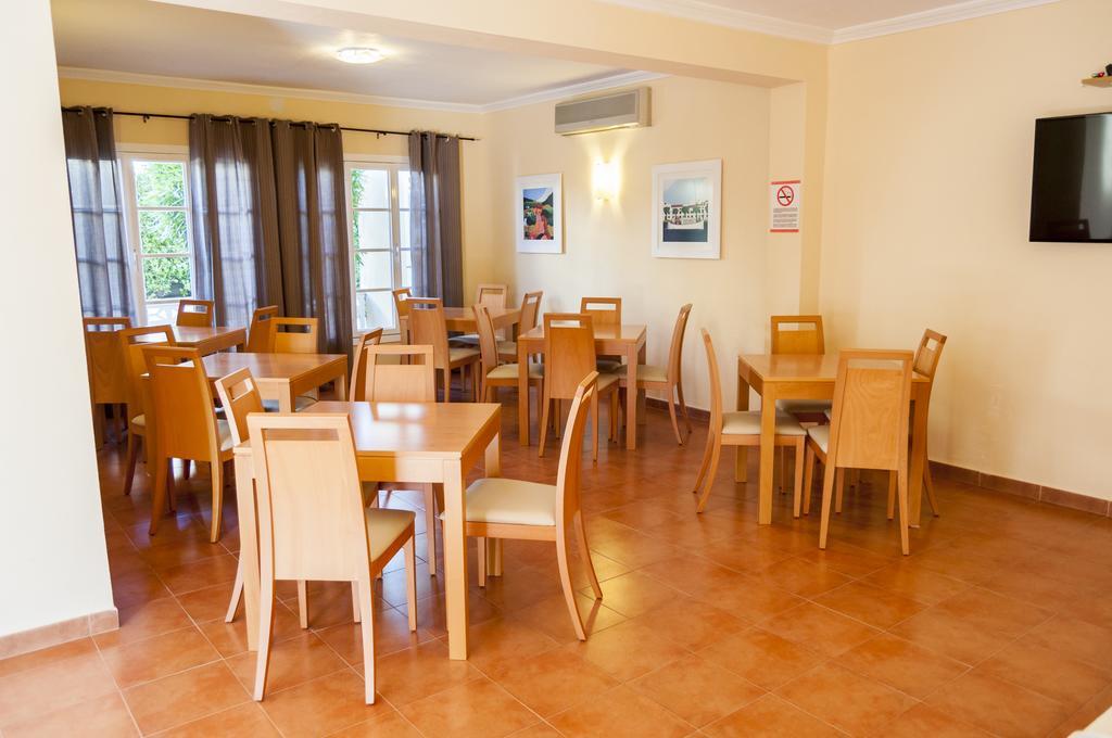Hotel Madrid Ciutadella  Bagian luar foto