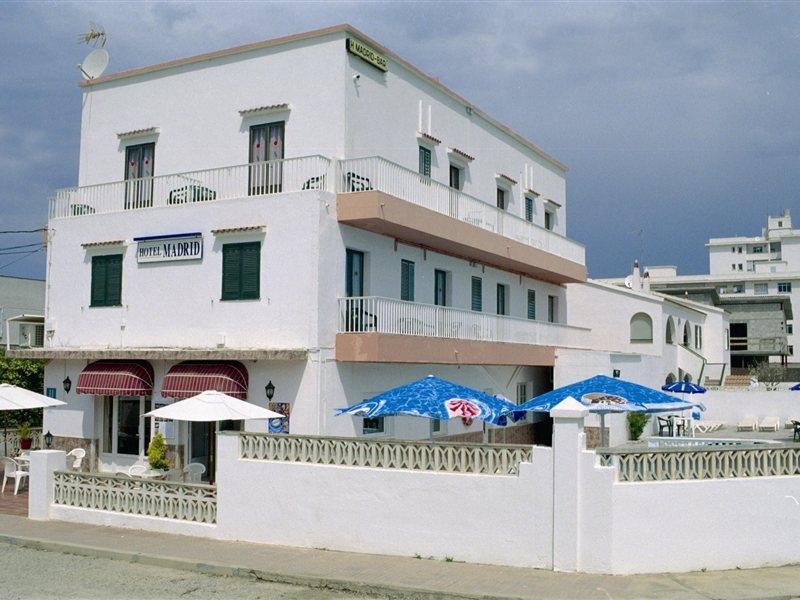 Hotel Madrid Ciutadella  Bagian luar foto